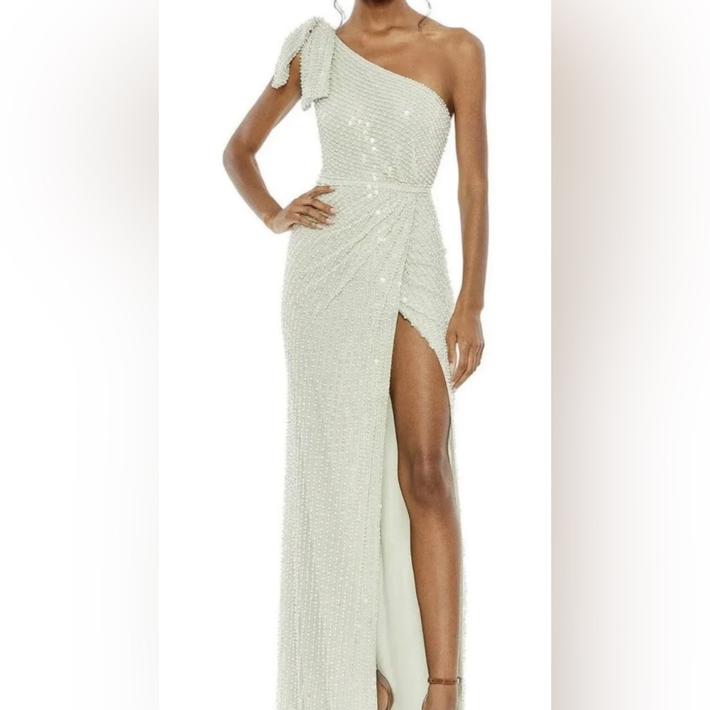 Mac Duggal Pearl Embellished High Slit One-Shoulder Gown Size 8US
